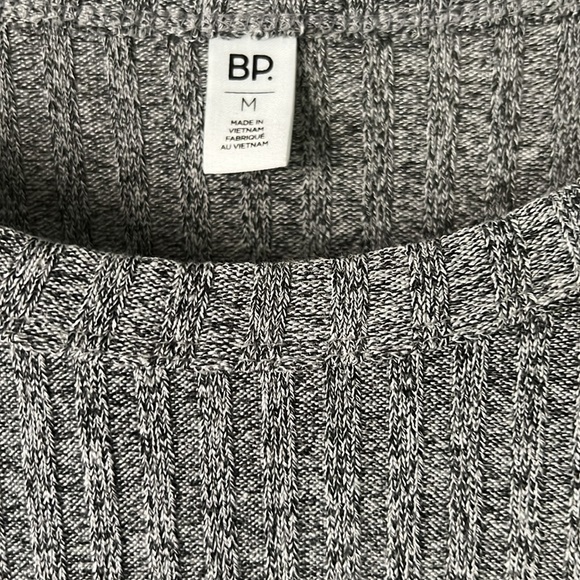 BP. Ribbed Gray Long Sleeve - Picture 2 of 4